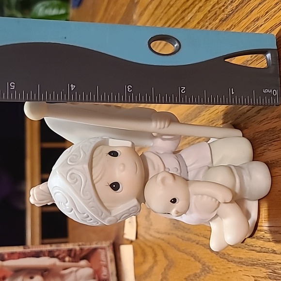 Precious Moments This Land Is Our Land Figurine - Picture 8 of 9